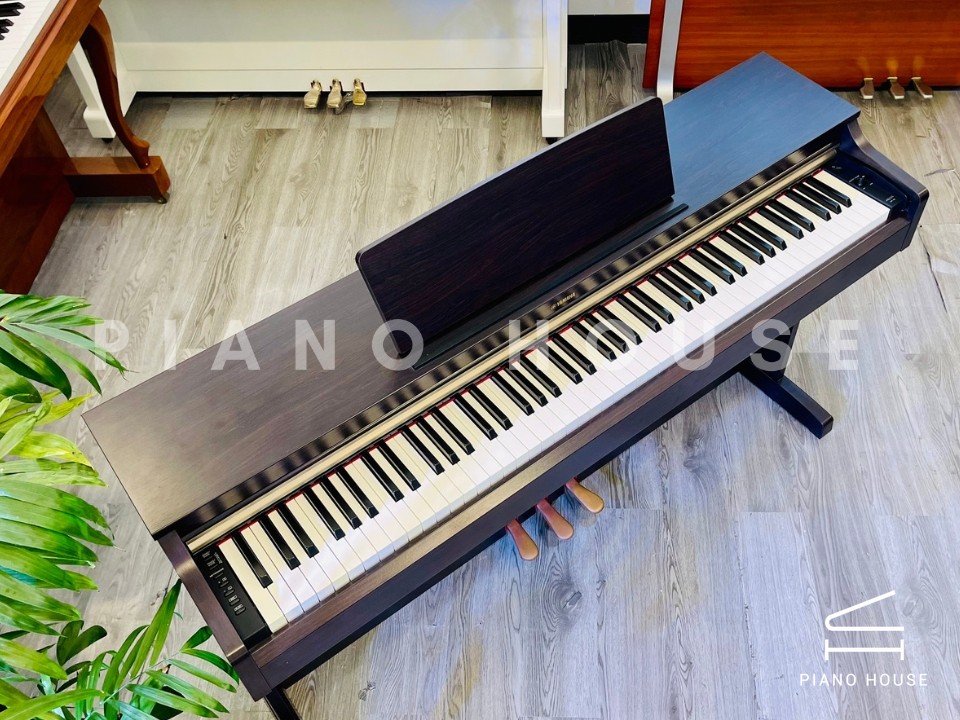 YAMAHA YDP-162 R