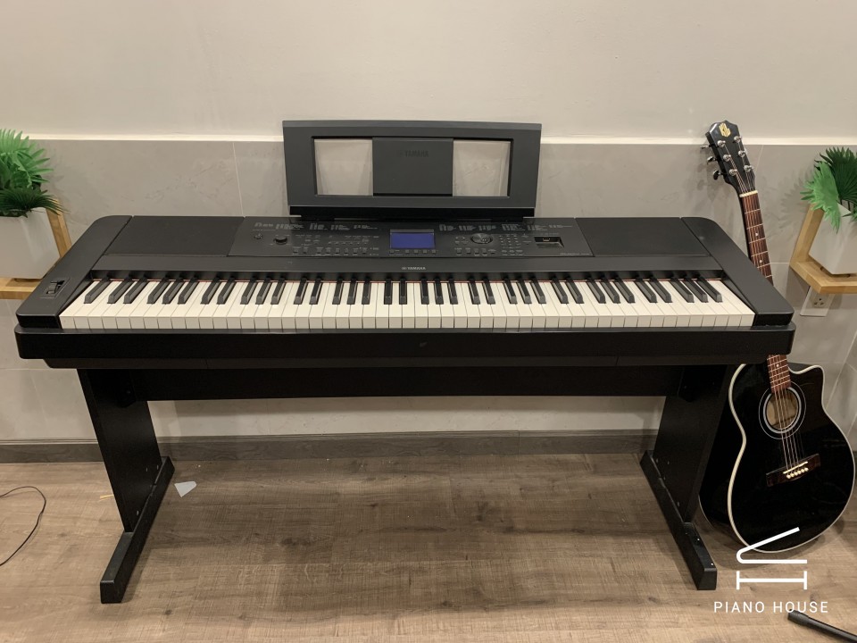 Yamaha DGX-660