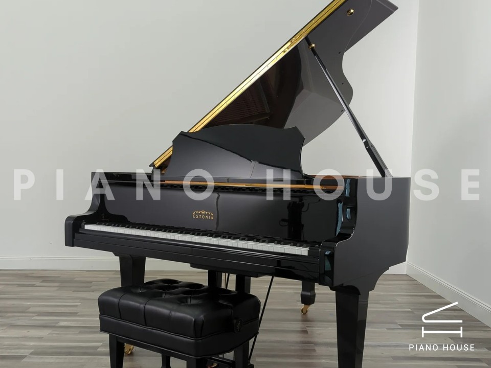 Estonia L190 Polish Ebony