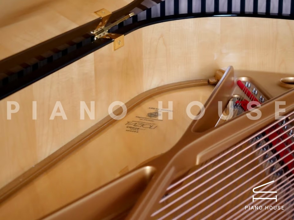 Fazioli F212 - Strauss Edition