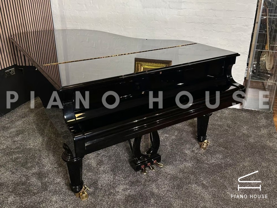 Fazioli F212 - Strauss Edition