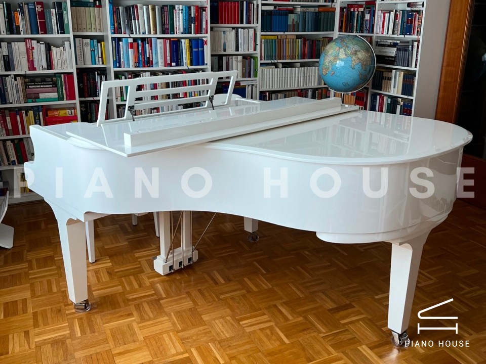 FEURICH 179 - "DYNAMIC II" (White Polish & Chrome)