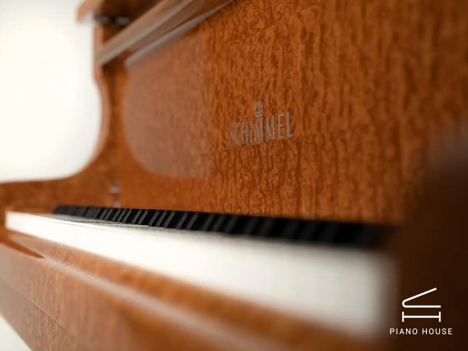 Schimmel Classic C169 Eucalyptus