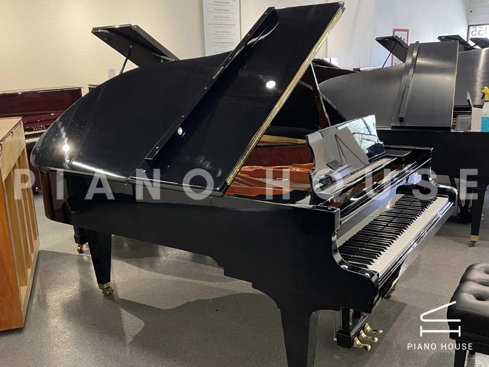 Schimmel Classic C213 Tradition