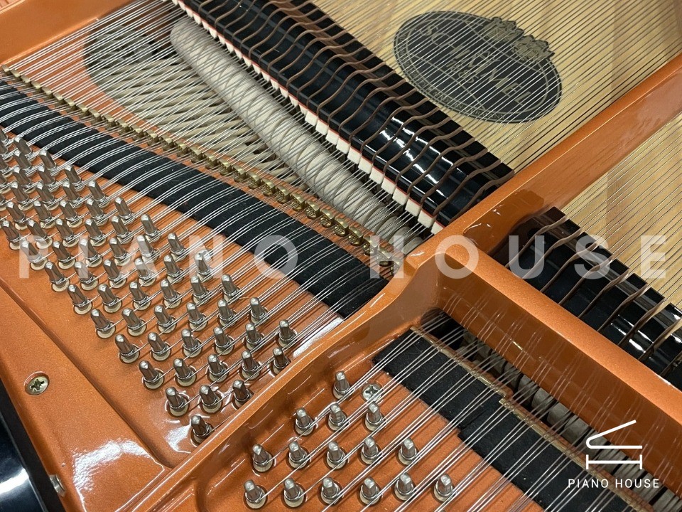 Schimmel Classic C213 Tradition