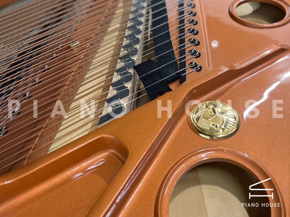 Schimmel Classic C213 Tradition