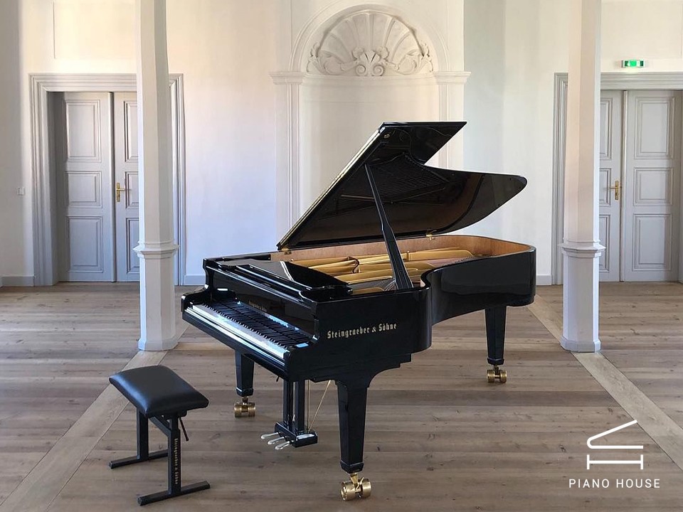 Steingraeber D-232 Semi Concert Grand