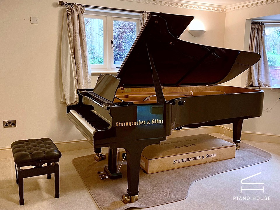 Steingraeber E-272 Concert Grand