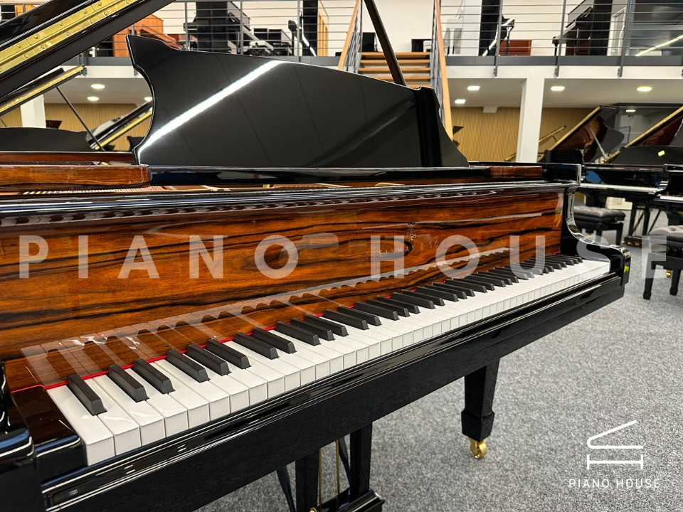 STEINWAY MODEL O-180 (Macassar & Polish Ebony)