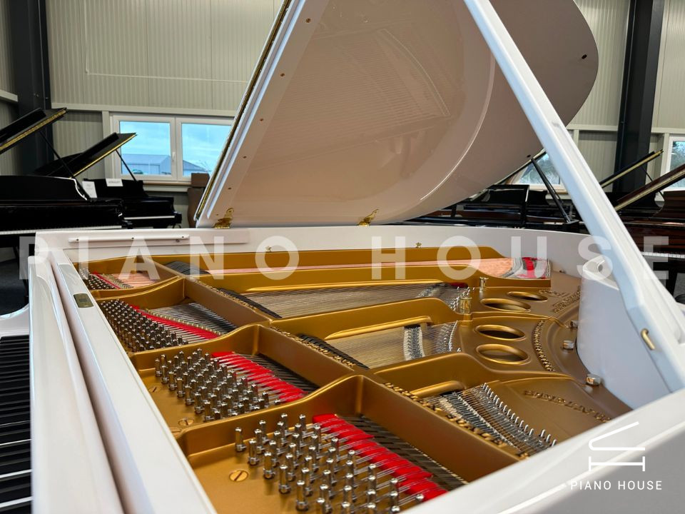 STEINWAY MODEL O-180 (White)