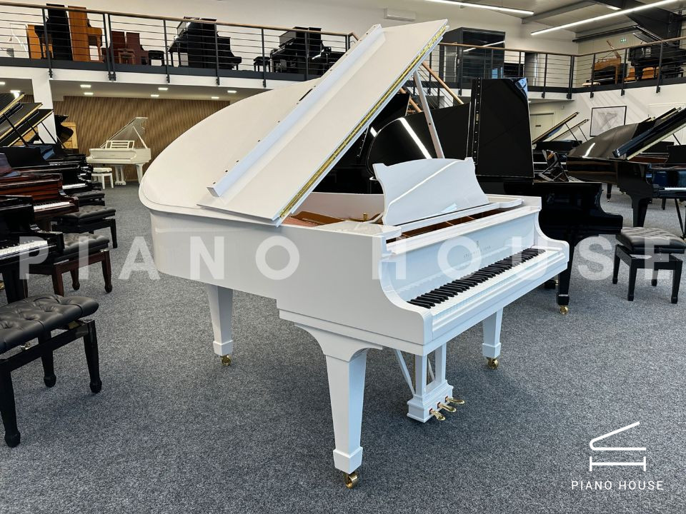 STEINWAY MODEL O-180 (White)