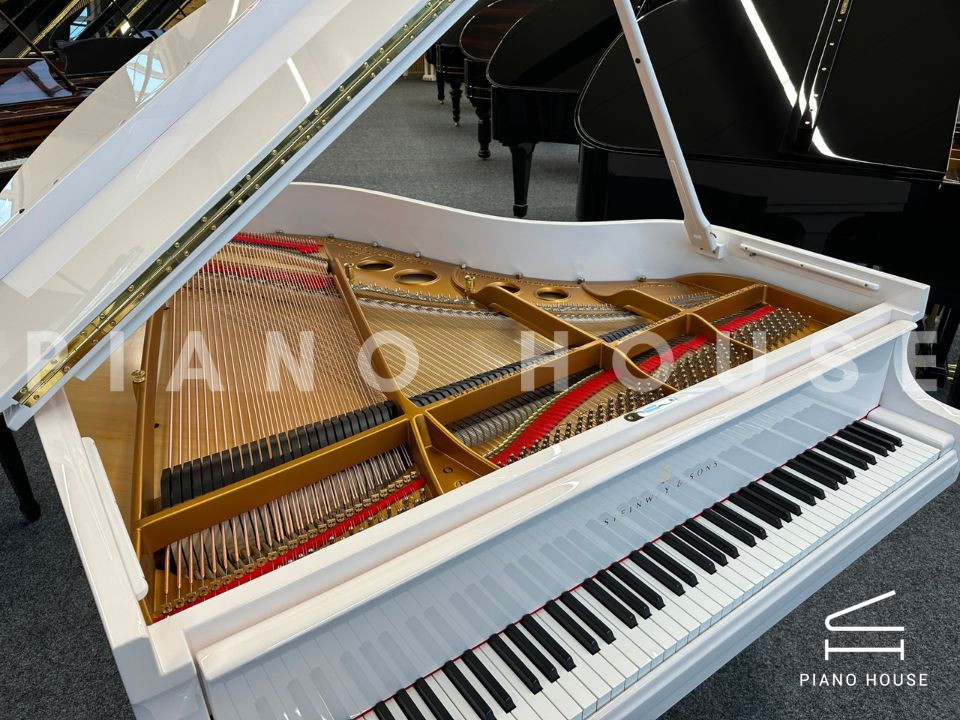 STEINWAY MODEL O-180 (White)