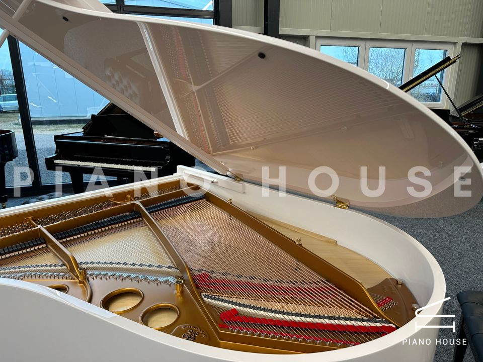 STEINWAY MODEL O-180 (White)