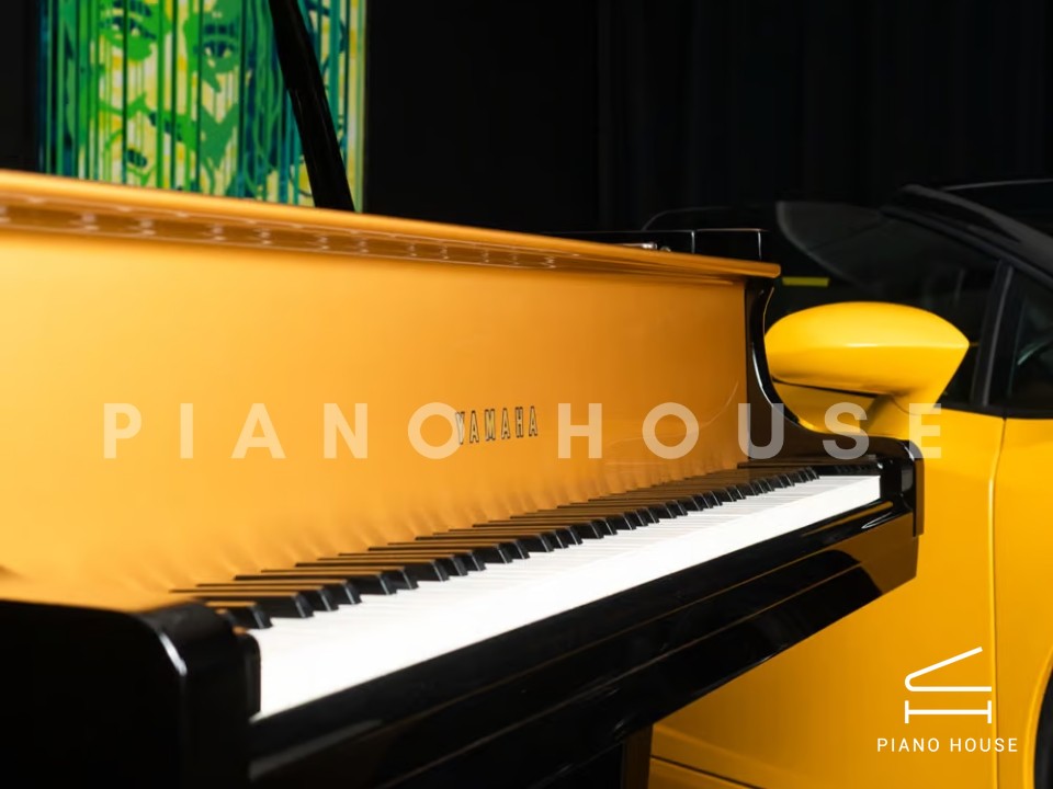 Yamaha G2 Black & Gold Polyester