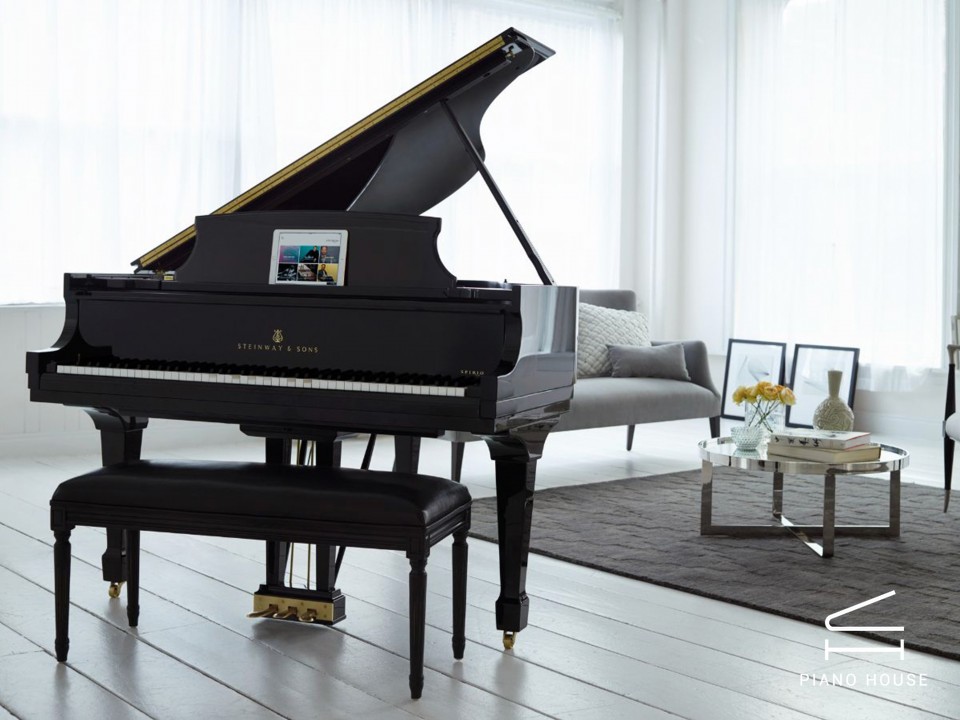 STEINWAY MODEL B-211