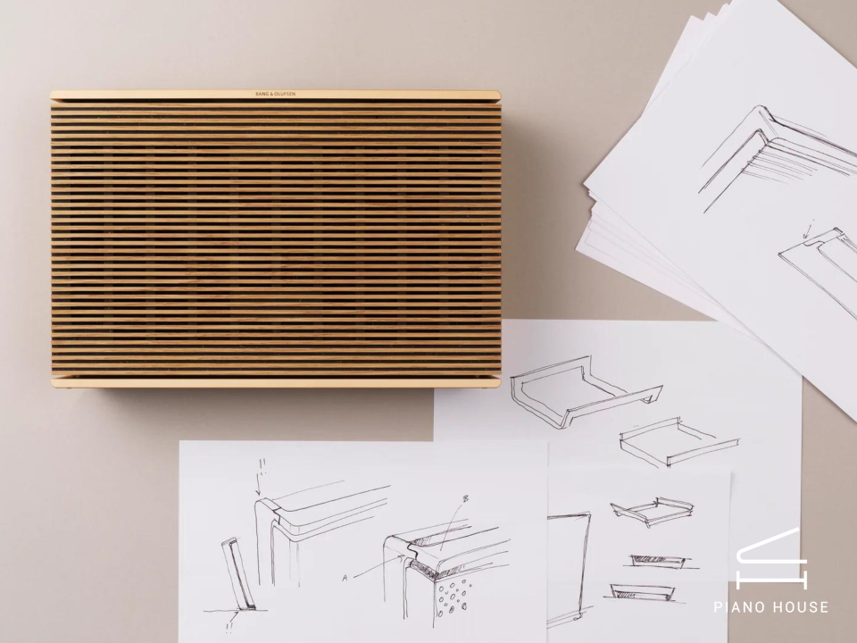 Loa B&O Beosound Level Gold Tone / Light Oak