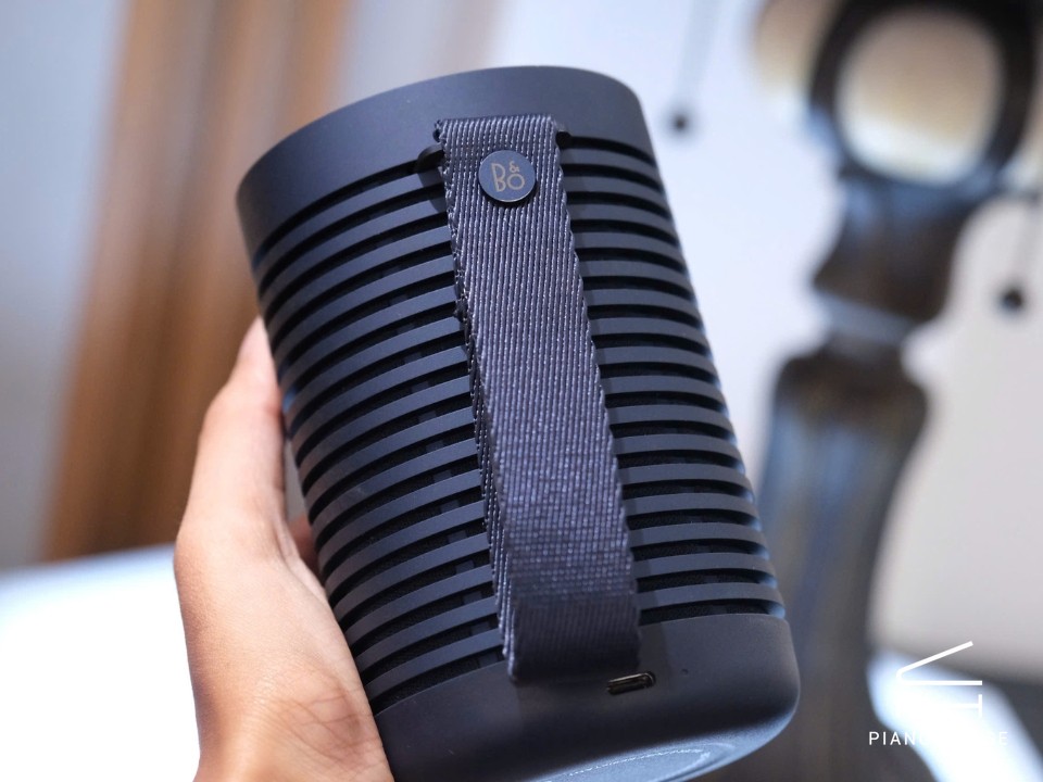 Loa B&O Beosound Explore (Navy)