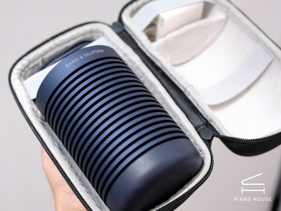 Loa B&O Beosound Explore (Navy)