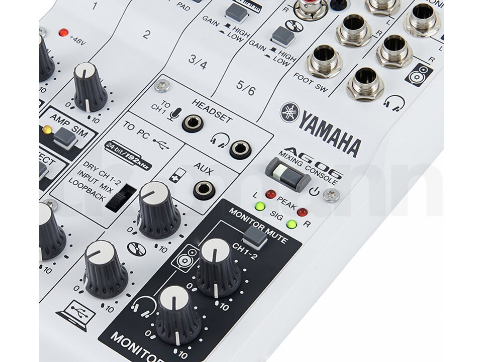 Mixer Yamaha AG06
