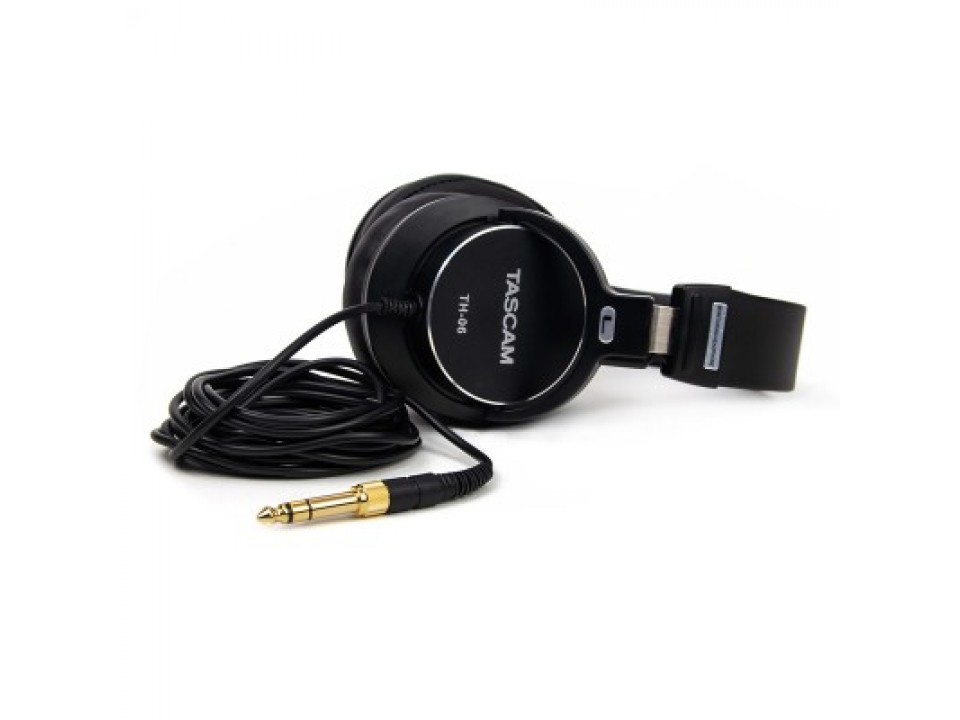 Tascam TH-06