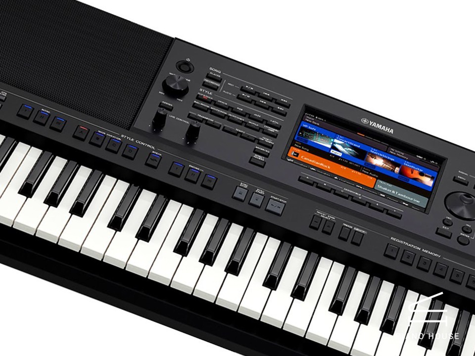Yamaha PSR SX600