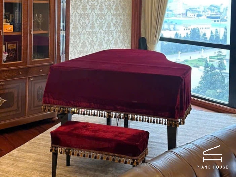 Khăn Phủ Grand Nhung Đỏ Rượu Vang - Tua Nâu