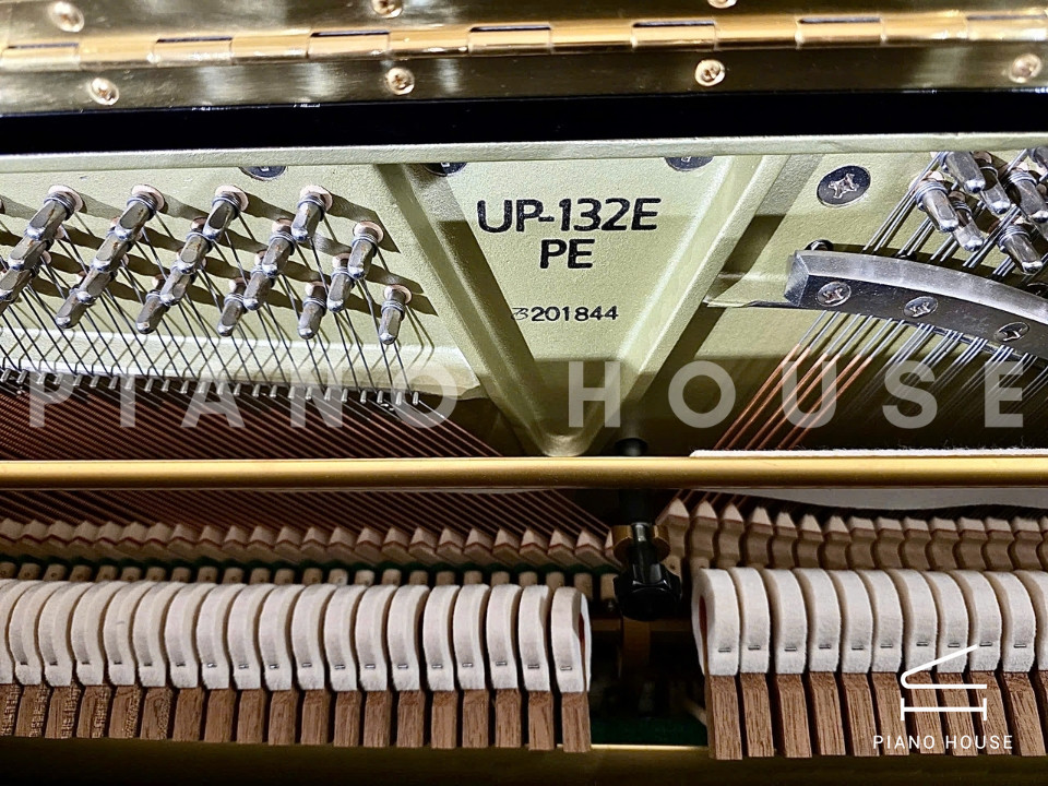 Boston UP-132E PE Professional Upright (USED)