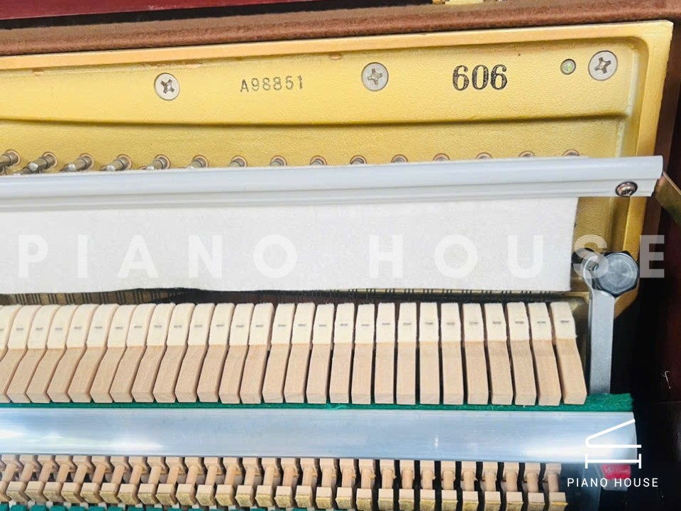 Kawai 606
