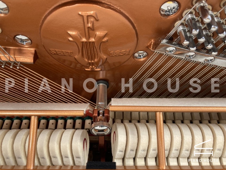 FEURICH 115 Premiere (White Polished)