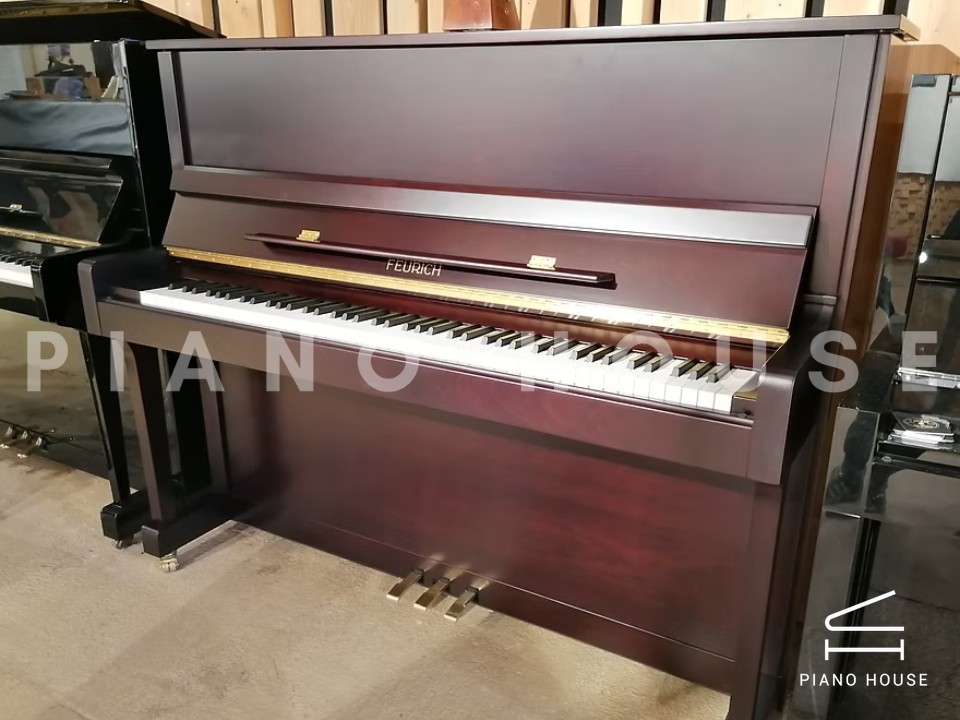 FEURICH 122 Universal (Bordeaux satin)