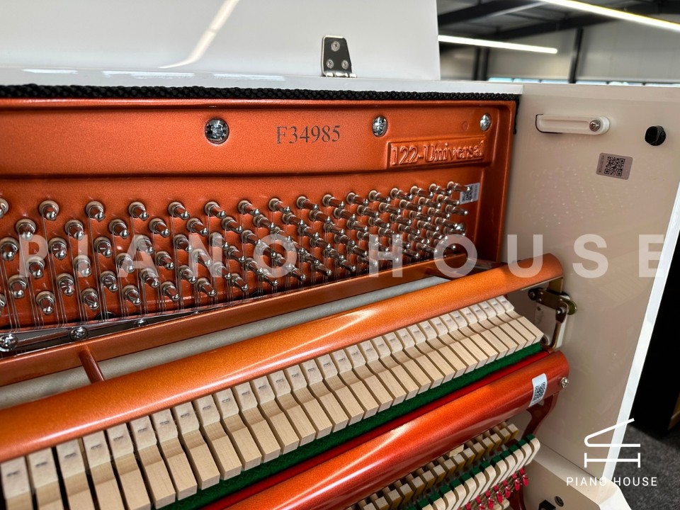 FEURICH 122 Universal (White Polished - Chrome)