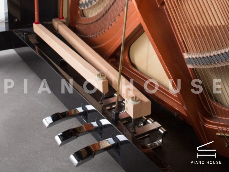 FEURICH 133 Concert (Black Polished)