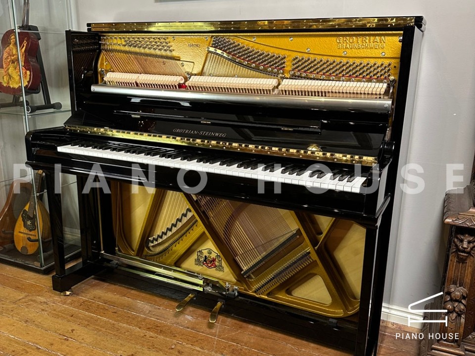 Grotrian G124 Concerto Series | Upright Ebony Polish | Grotrian-Steinweg