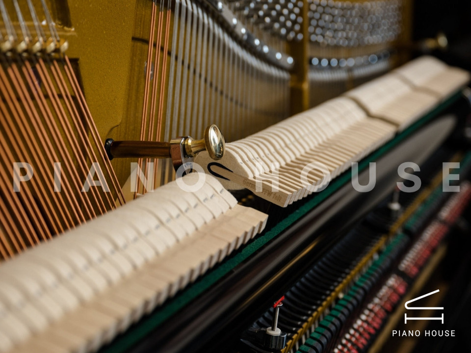 MHA-131U - Artist Series