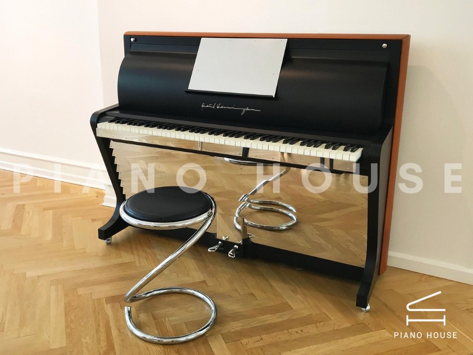 PH Upright Piano (Legacy Edition)
