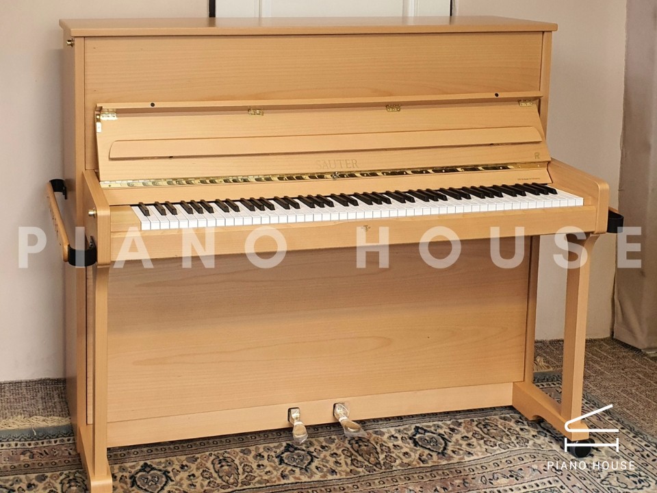 Sauter School Studio 122 (Beech Bright Satin)