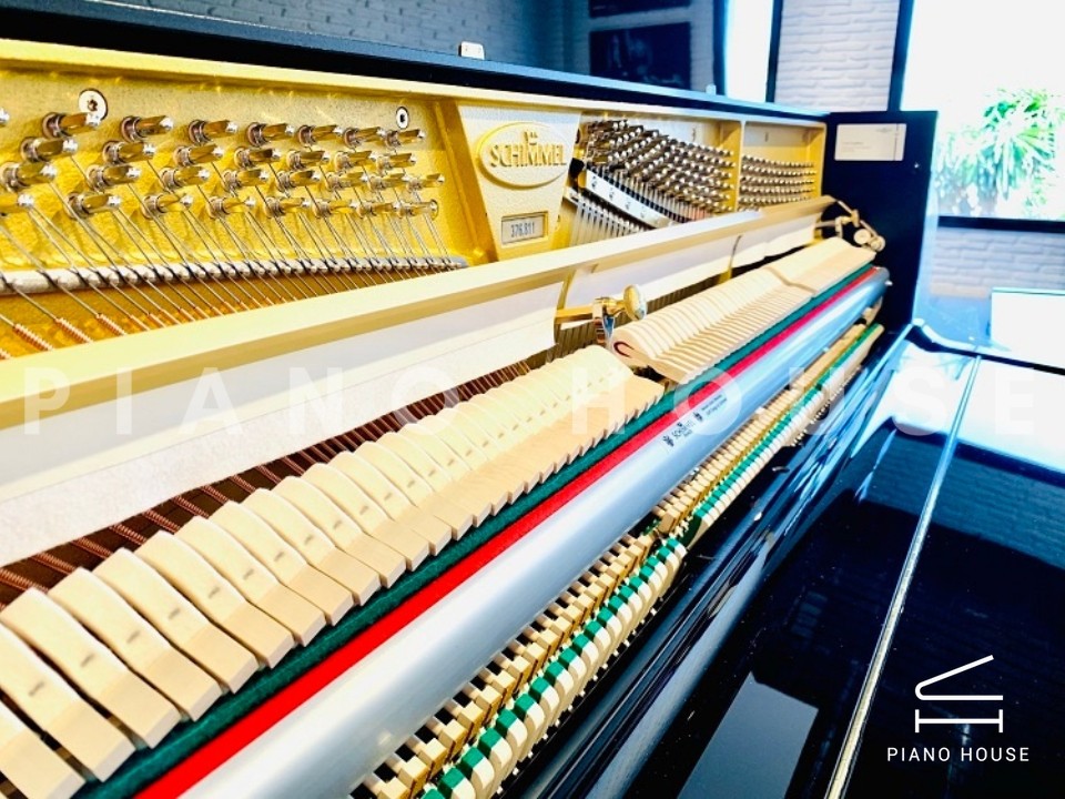 Schimmel Classic C121 Tradition (Ebony High Gloss)