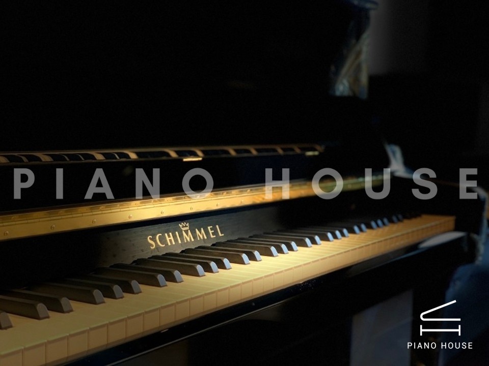 Schimmel Classic C121 Tradition (Ebony High Gloss)