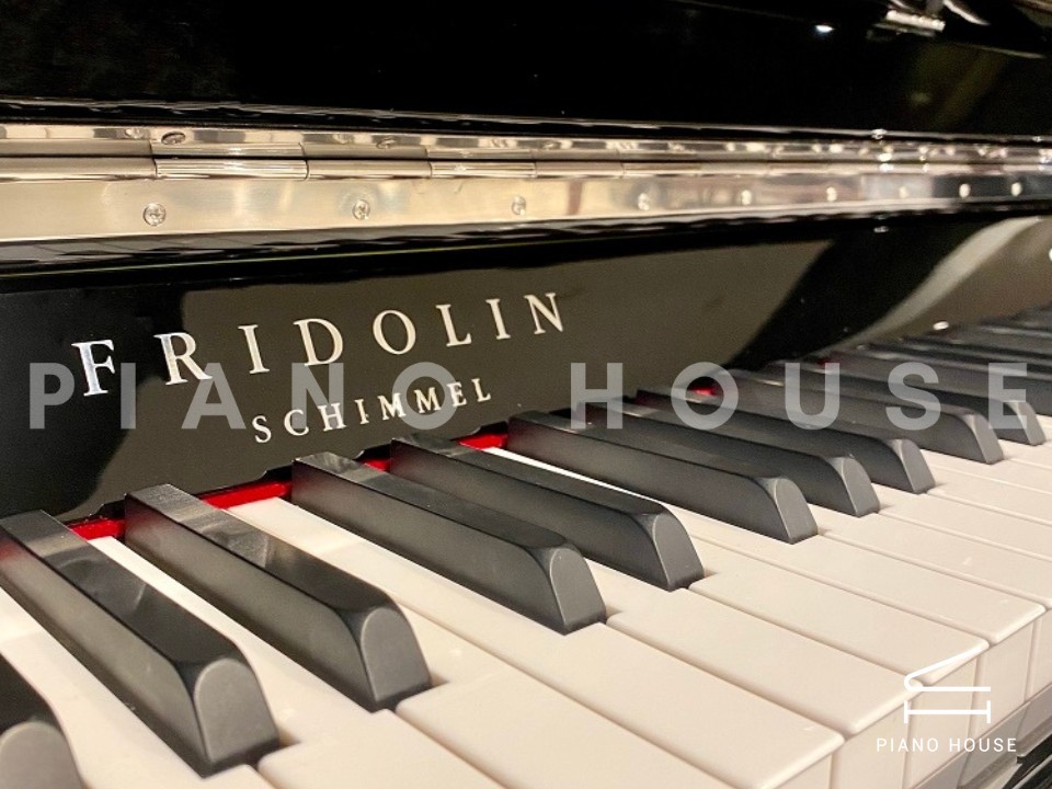 Fridolin Schimmel F130 Tradition (Ebony High Gloss)