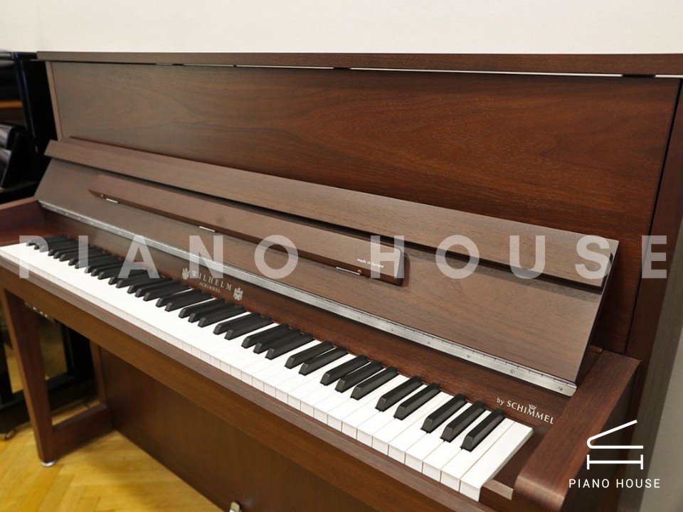 Wilhelm Schimmel W114 Tradition (Dark Walnut)