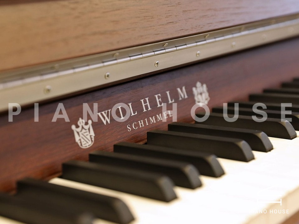 Wilhelm Schimmel W114 Tradition (Dark Walnut)