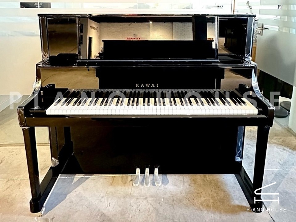KAWAI K-700
