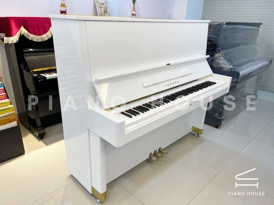 YAMAHA U5 WH