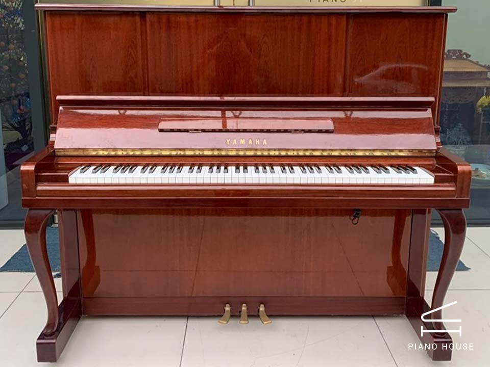 YAMAHA U30MhC
