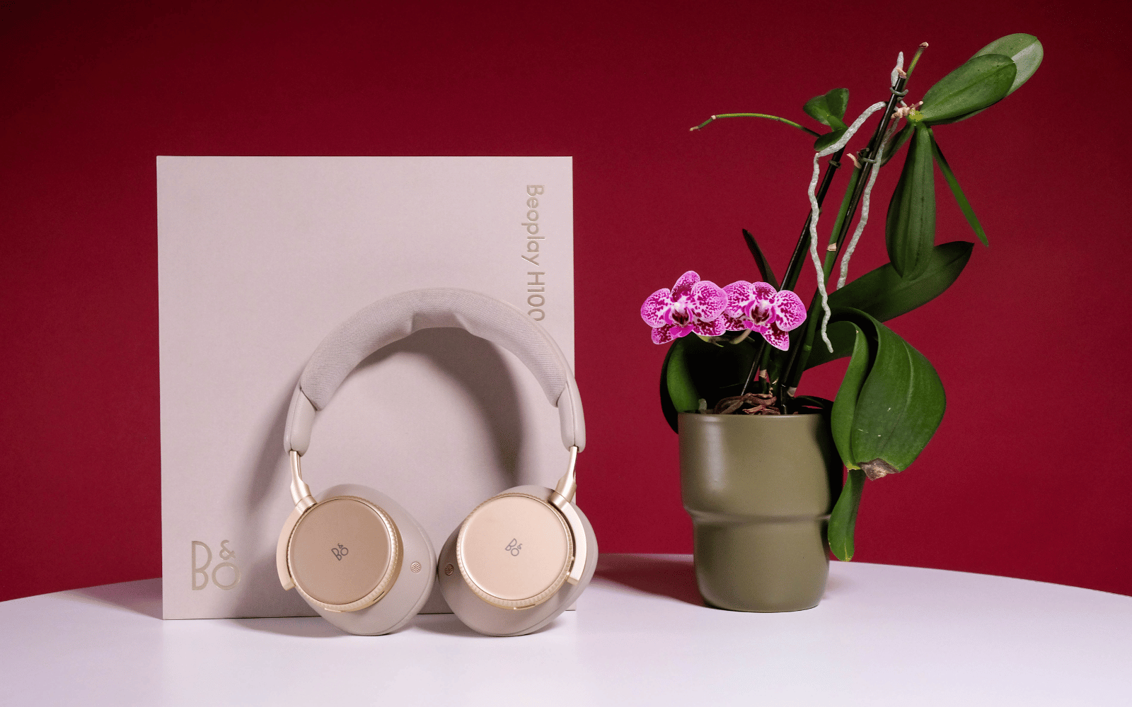 Beoplay H100 Design